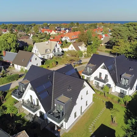 Duene 7 Leuchtturm * Zingst